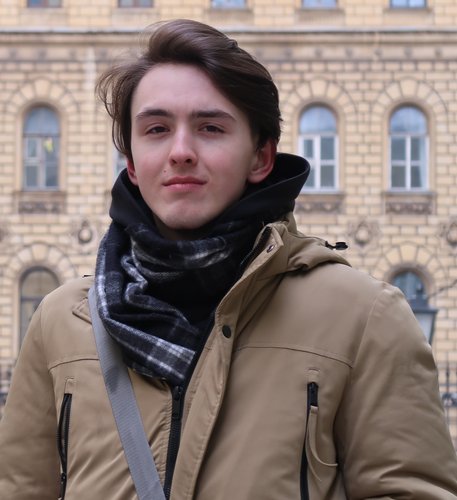 Один из разработчиков — инженер Центра искусственного интеллекта НГУ Александр Шовкопляс